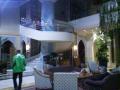 jeden z luxusních Taškentských hotelů kde jsme strávili po příletu noc, než si nás odvezli do hor. n